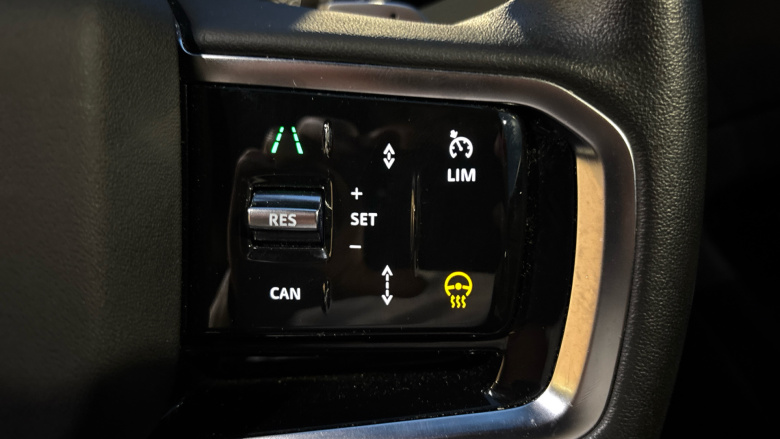 Land Rover Range Rover Evoque 1.5 P300e Evoque Edition 5dr Auto Hatchback